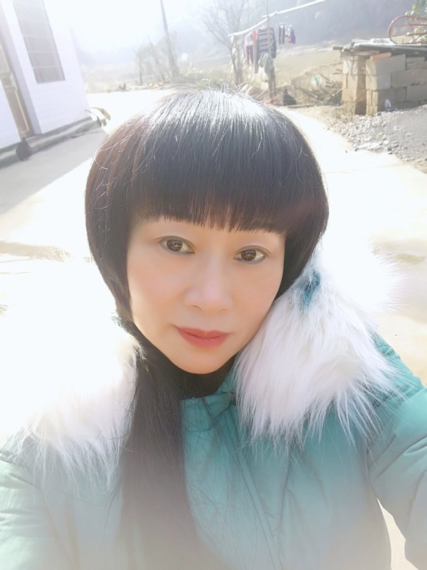 金鱼儿的第一张照片--桃江中老年相亲网